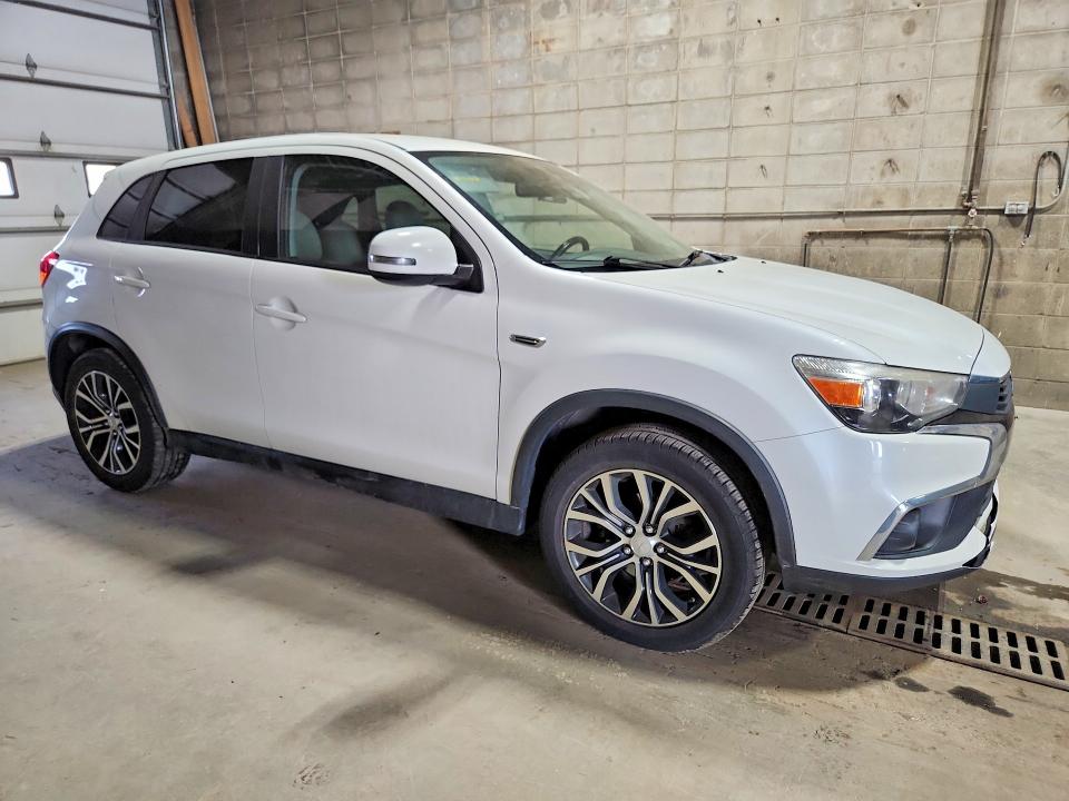 Продажа на аукционе авто 2017 Mitsubishi Outlander Sport, vin: JA4AR3AU8HZ014016, номер лота: 64855506