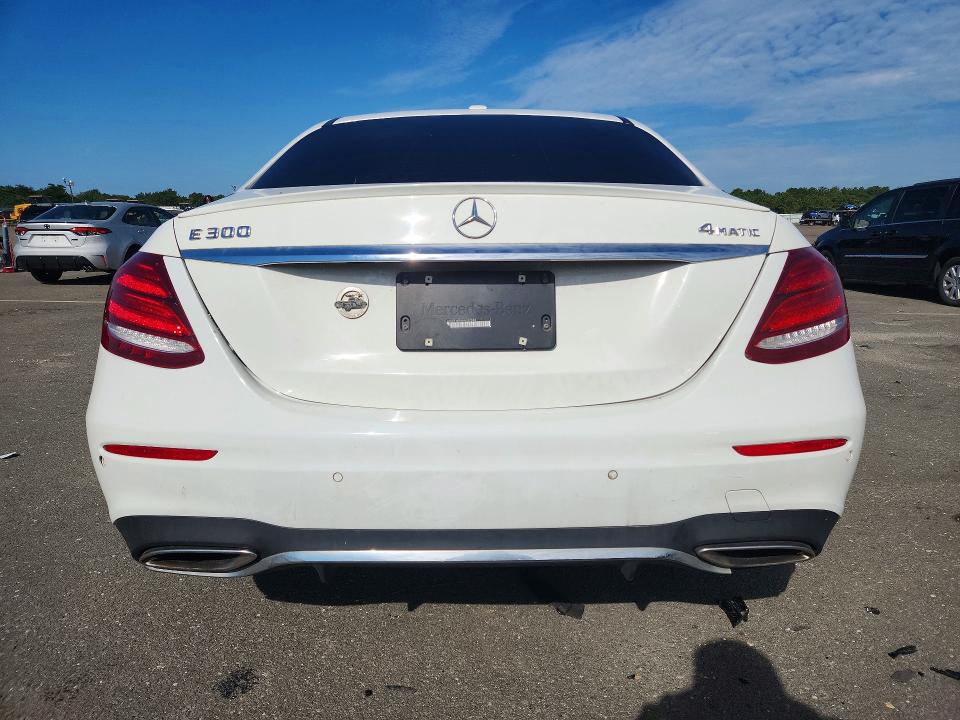 2017 Mercedes-benz E მანქანა იყიდება აუქციონზე, vin: WDDZF4KB9HA052248, აუქციონის ნომერი: 63209026