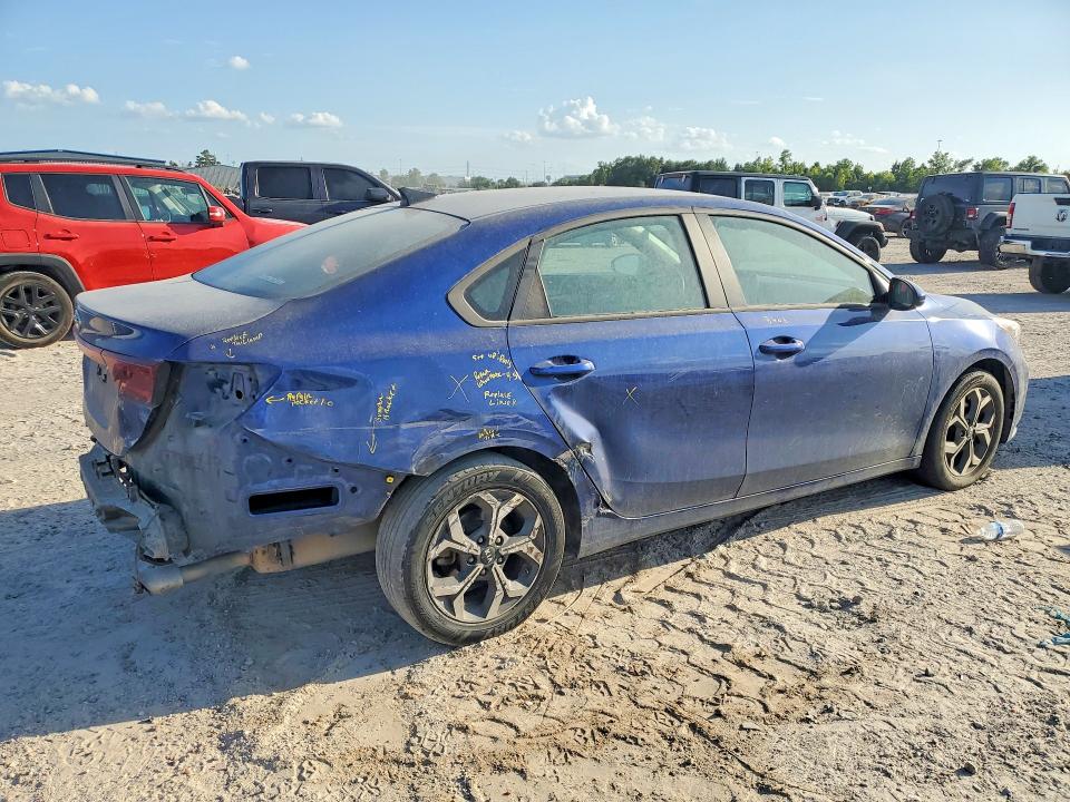 2020 Kia Forte მანქანა იყიდება აუქციონზე, vin: 3KPF24AD1LE255376, აუქციონის ნომერი: 65007066