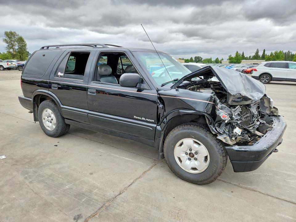 2001 Chevrolet Blazer მანქანა იყიდება აუქციონზე, vin: 1GNDT13W412223802, აუქციონის ნომერი: 64418666