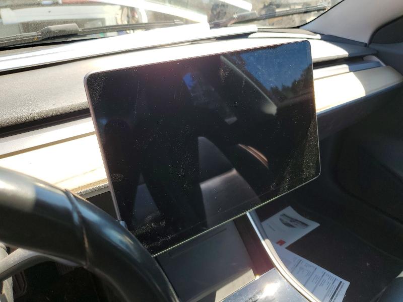 2018 Tesla Model 3 მანქანა იყიდება აუქციონზე, vin: 5YJ3E1EB8JF092458, აუქციონის ნომერი: 61643426