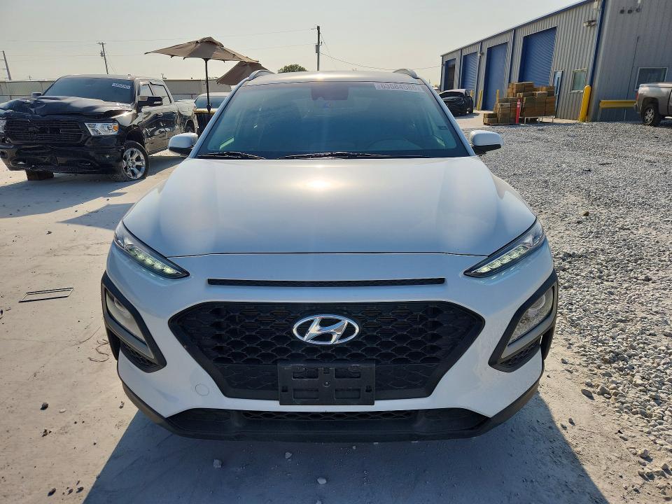 63584586 :رقم المزاد ، KM8K22AAXMU660949 vin ، 2021 Hyundai Kona مزاد بيع