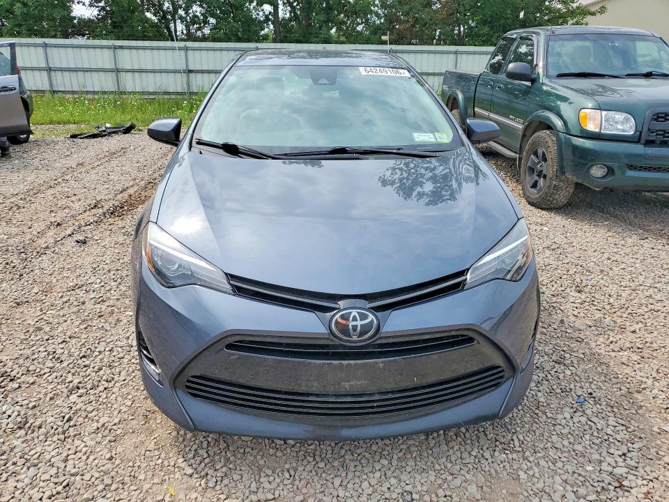 64249106 :رقم المزاد ، 2T1BURHE4JC087636 vin ، 2018 Toyota Corolla مزاد بيع