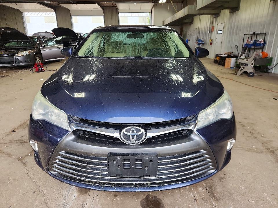 Aukcja sprzedaży 2016 Toyota Camry, vin: 4T4BF1FK1GR537406, numer aukcji: 64722586