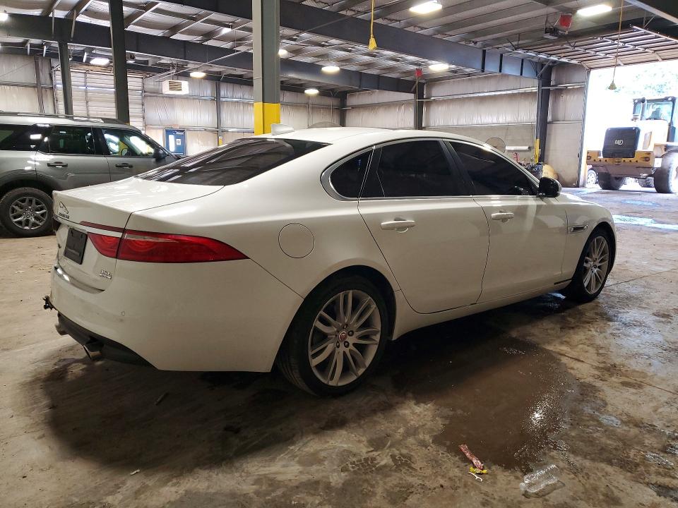 Продаж на аукціоні авто 2016 Jaguar Xf, vin: SAJBK4BV3GCY12423, номер лоту: 63699606