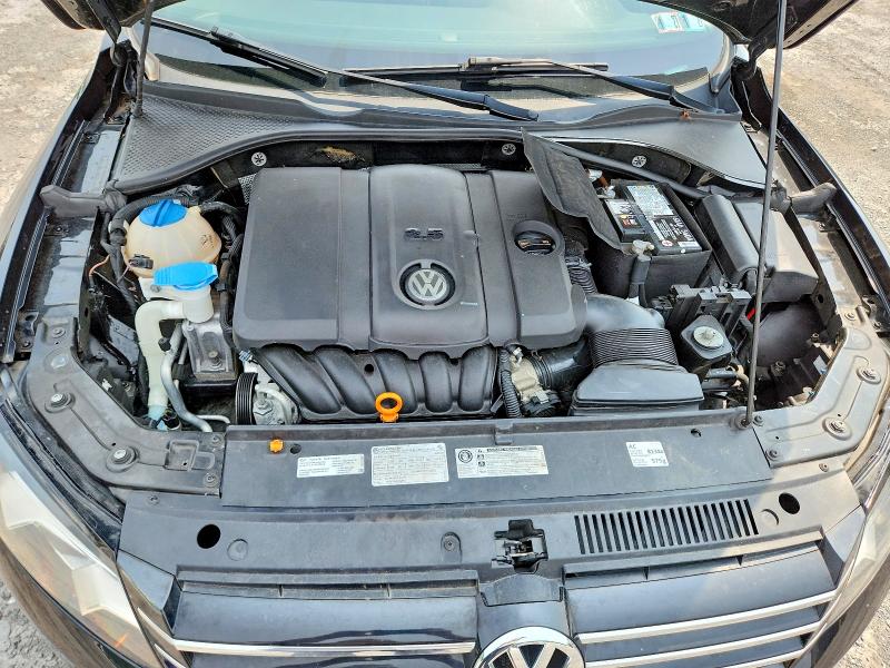 64622946 :رقم المزاد ، 1VWBP7A31DC080464 vin ، 2013 Volkswagen Passat مزاد بيع