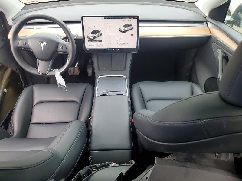 2025 Tesla Model Y მანქანა იყიდება აუქციონზე, vin: 7SAYGDEE0SA352137, აუქციონის ნომერი: 62664456