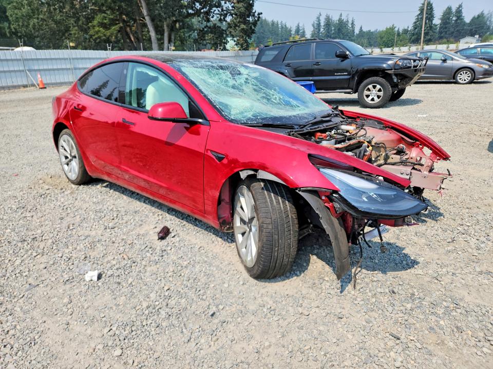 Продаж на аукціоні авто 2022 Tesla Model 3, vin: 5YJ3E1EB1NF129694, номер лоту: 63263426