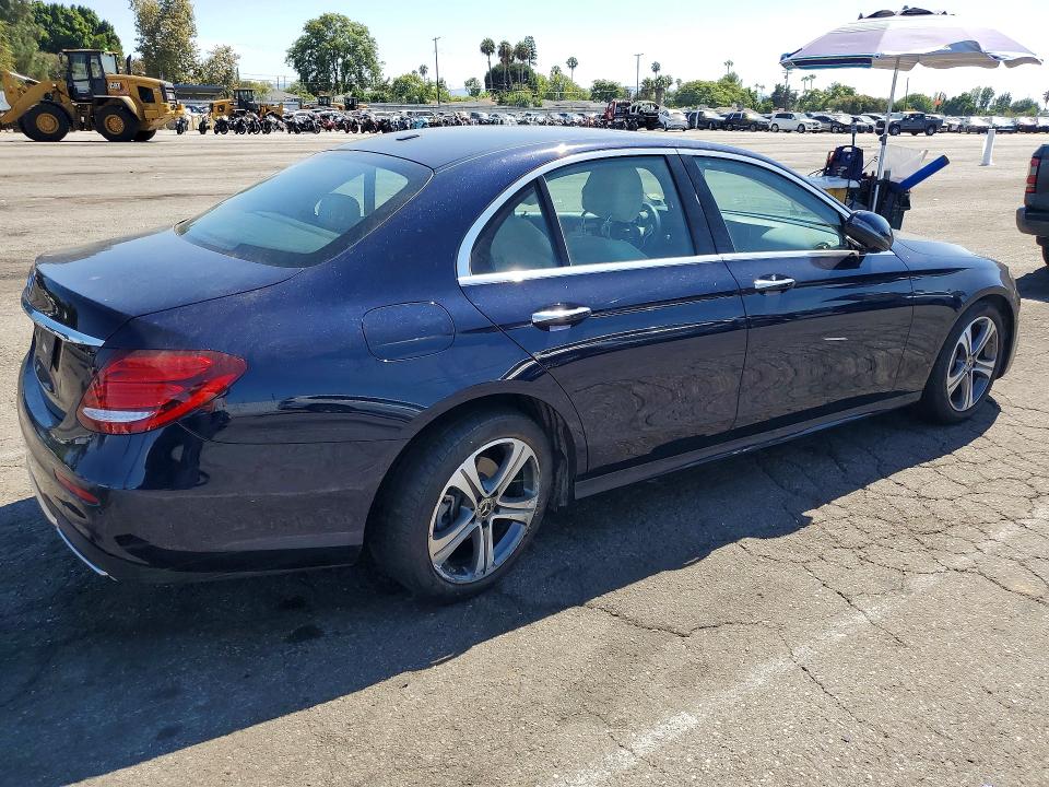 2020 Mercedes-benz E მანქანა იყიდება აუქციონზე, vin: WDDZF8DB9LA750968, აუქციონის ნომერი: 62191496