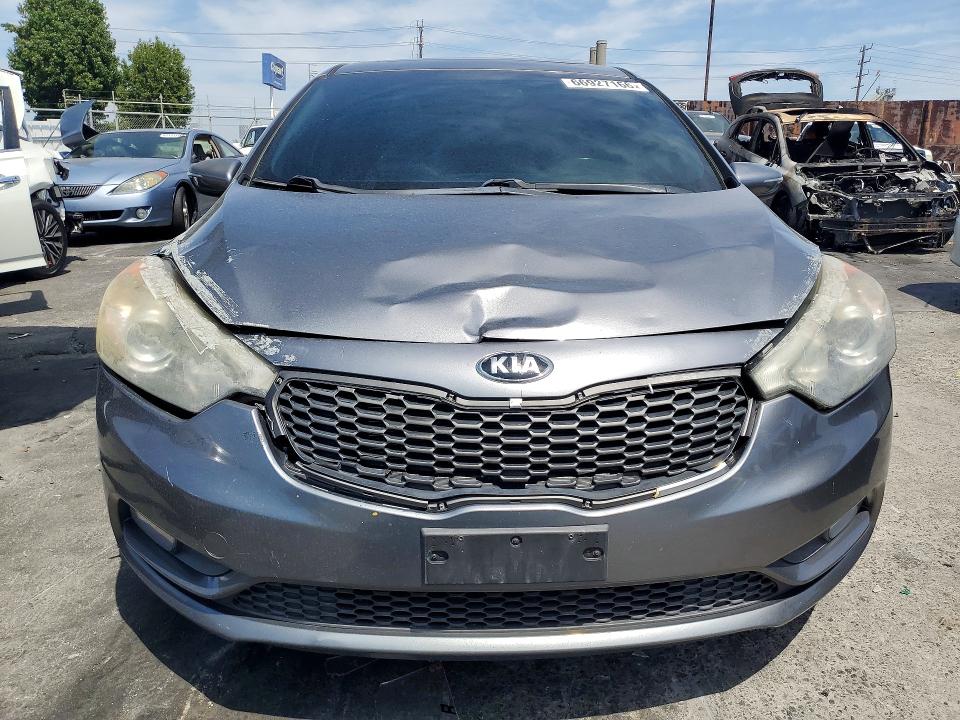 66927166 :رقم المزاد ، KNAFX5A89G5628785 vin ، 2016 Kia Forte مزاد بيع