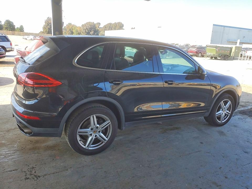 2016 Porsche Cayenne მანქანა იყიდება აუქციონზე, vin: WP1AA2A25GKA12140, აუქციონის ნომერი: 64563496