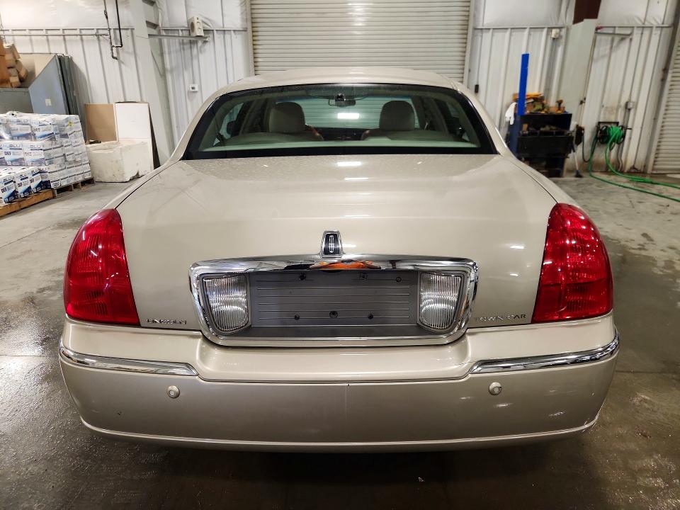Aukcja sprzedaży 2004 Lincoln Town Car, vin: 1LNHM83W84Y665527, numer aukcji: 65360716