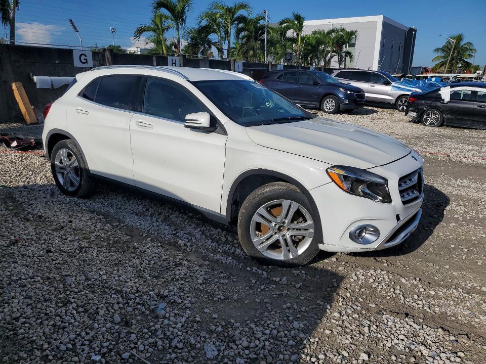 67164296 :رقم المزاد ، WDCTG4EB7LJ667005 vin ، 2020 Mercedes-benz Gla مزاد بيع