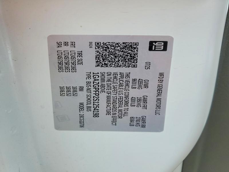 68521546 :رقم المزاد ، 1GAZGPFP2S1254198 vin ، 2025 Chevrolet Express G3500 مزاد بيع
