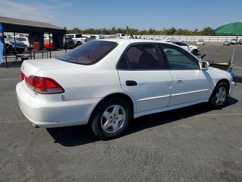 Продажа на аукционе авто 2001 Honda Accord, vin: 1HGCG16501A031800, номер лота: 65155006
