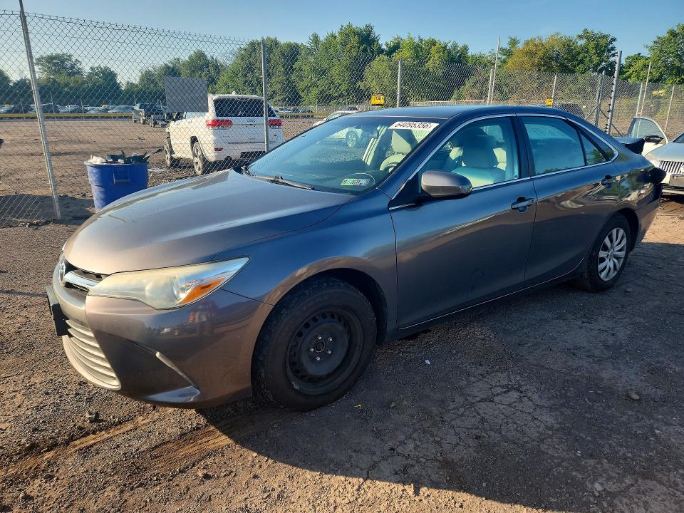 Auction sale of the 2016 Toyota Camry, vin: 4T1BF1FK6GU586515, lot number: 64095356
