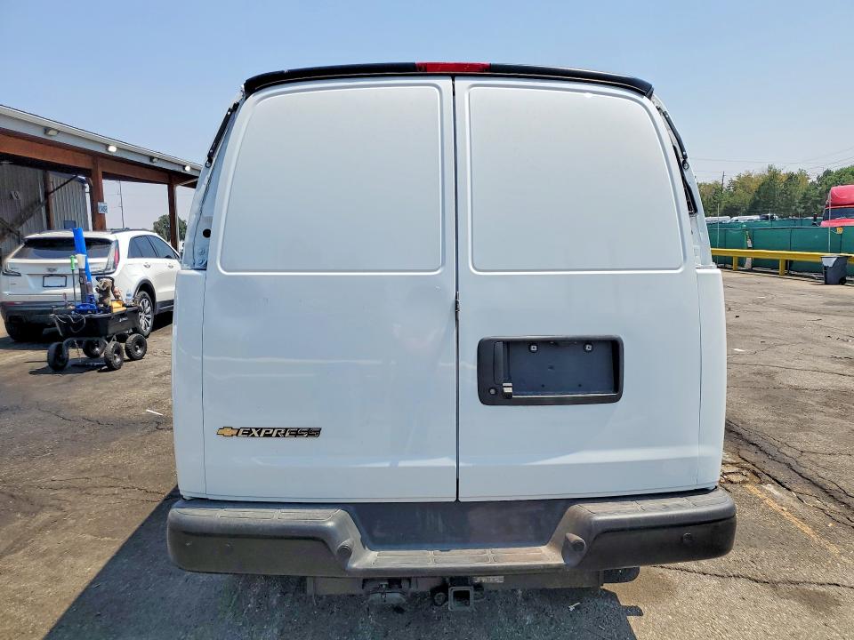 63895796 :رقم المزاد ، 1GCZGGFP7S1281341 vin ، 2025 Chevrolet Express G3500 مزاد بيع