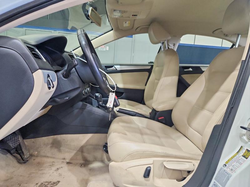 Продаж на аукціоні авто 2014 Volkswagen Jetta, vin: 3VW637AJ2EM265313, номер лоту: 64412336