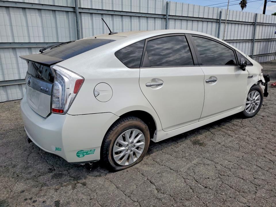 Продажа на аукционе авто 2013 Toyota Prius Plug-in Hybrid, vin: JTDKN3DP0D3041784, номер лота: 64107416