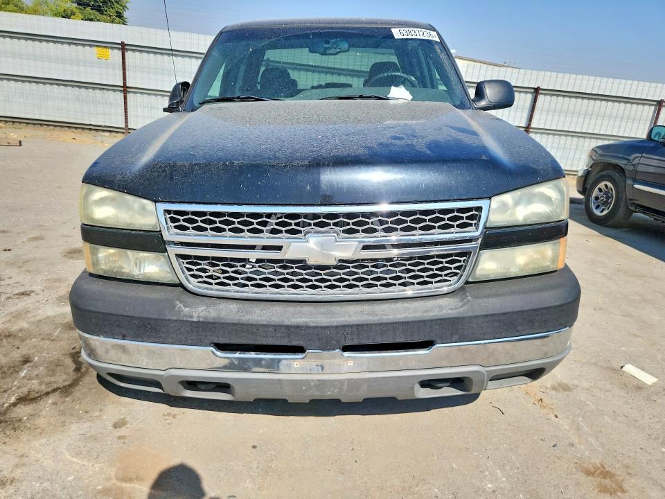 Продажа на аукционе авто 2005 Chevrolet Silverado, vin: 1GCHC23U95F865414, номер лота: 63837236
