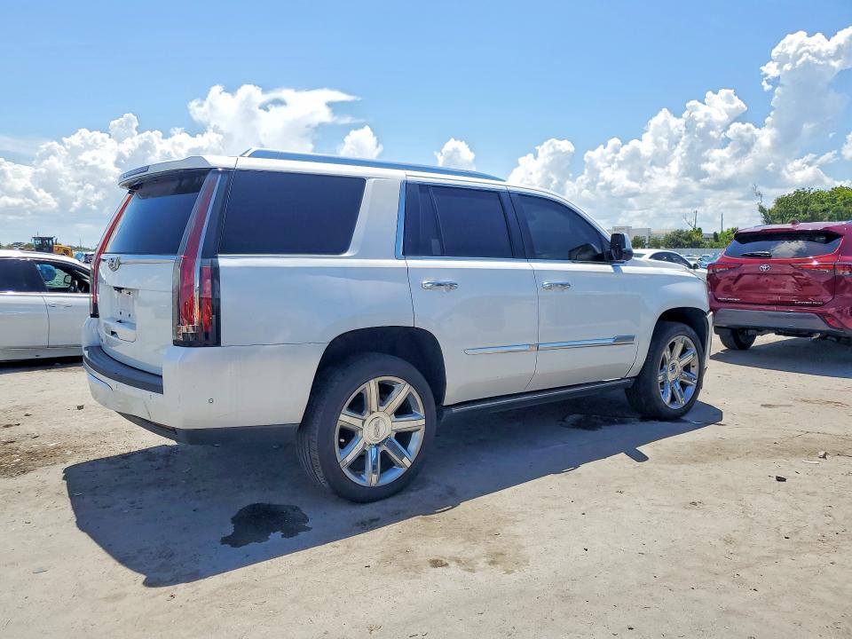2018 Cadillac Escalade მანქანა იყიდება აუქციონზე, vin: 1GYS3CKJ8JR256997, აუქციონის ნომერი: 64154416