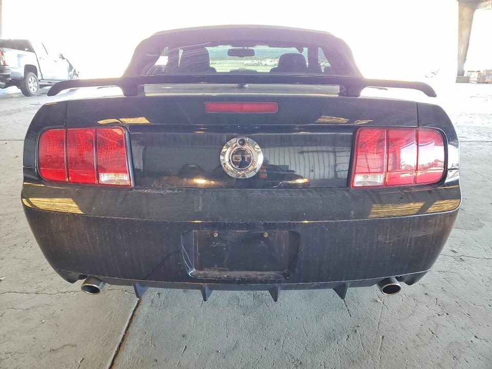65340726 :رقم المزاد ، 1ZVHT85H185147589 vin ، 2008 Ford Mustang مزاد بيع