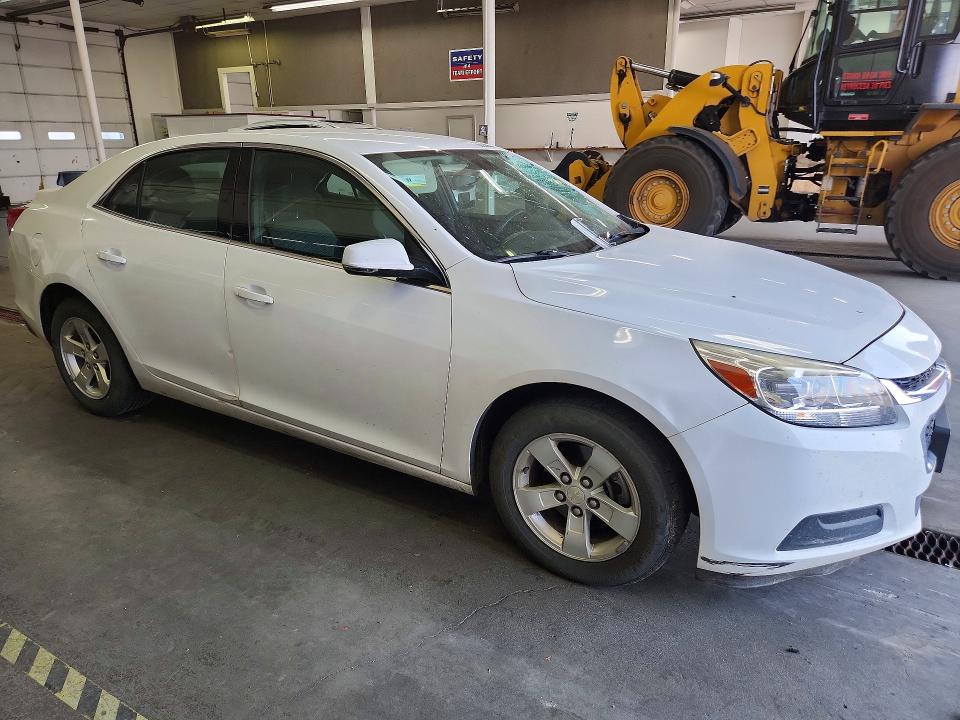 63396956 :رقم المزاد ، 1G11C5SL4FF282528 vin ، 2015 Chevrolet Malibu مزاد بيع