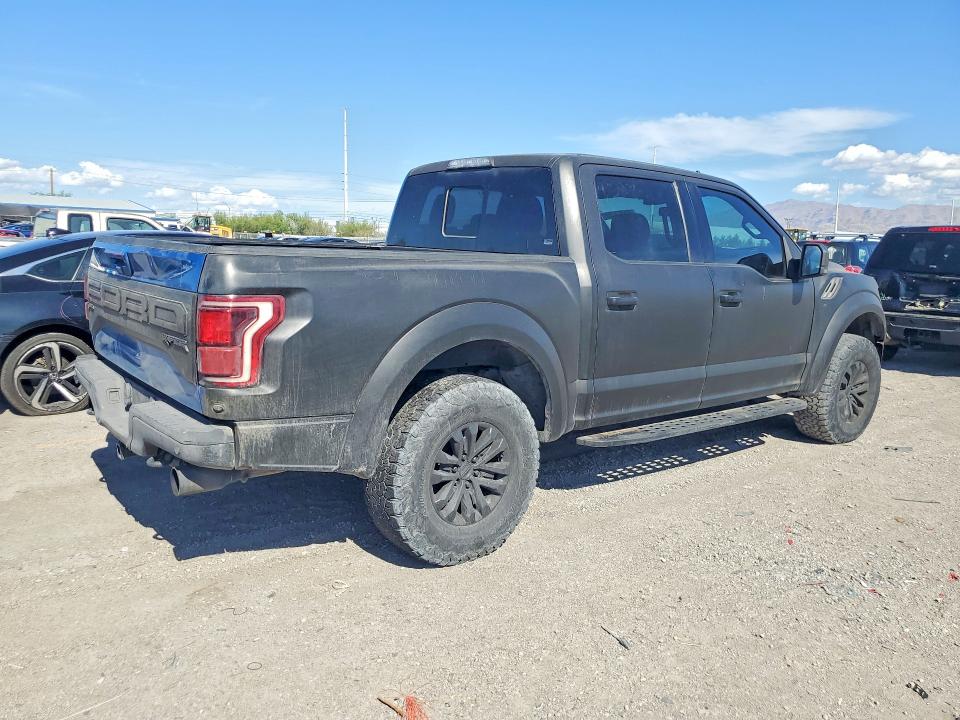 64759136 :رقم المزاد ، 1FTFW1RG9KFA81076 vin ، 2019 Ford F150 مزاد بيع