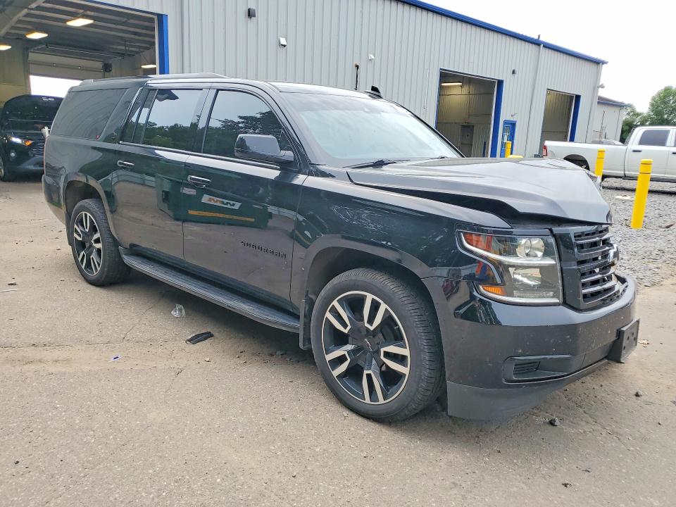 64249546 :رقم المزاد ، 1GNSKHKC5LR226275 vin ، 2020 Chevrolet Suburban مزاد بيع