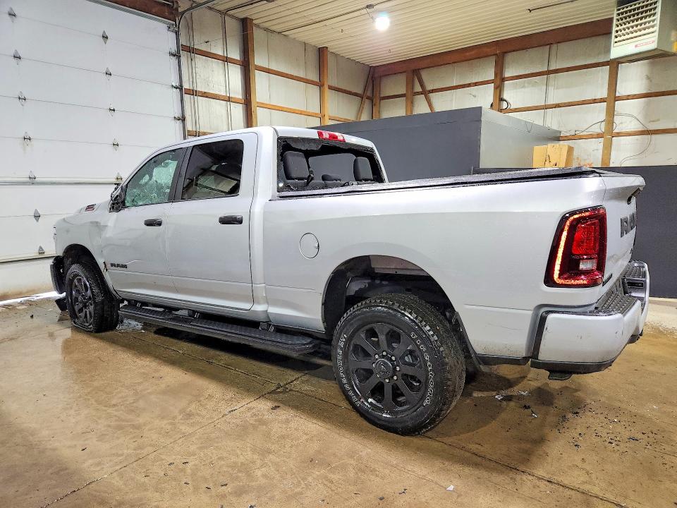 64627886 :رقم المزاد ، 3C6UR5DJXTG318576 vin ، 2026 Ram 2500 مزاد بيع