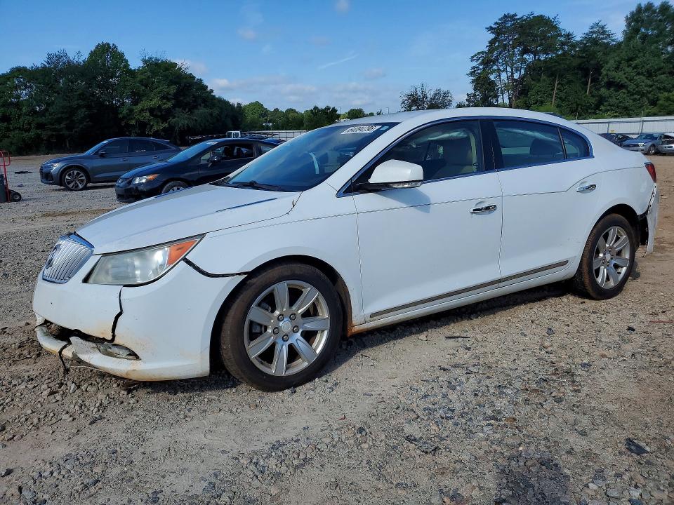 64094796 :رقم المزاد ، 1G4GC5EDXBF226699 vin ، 2011 Buick Lacrosse مزاد بيع