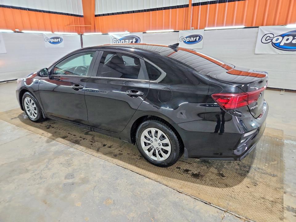 64805816 :رقم المزاد ، 3KPF24AD1ME266055 vin ، 2021 Kia Forte مزاد بيع