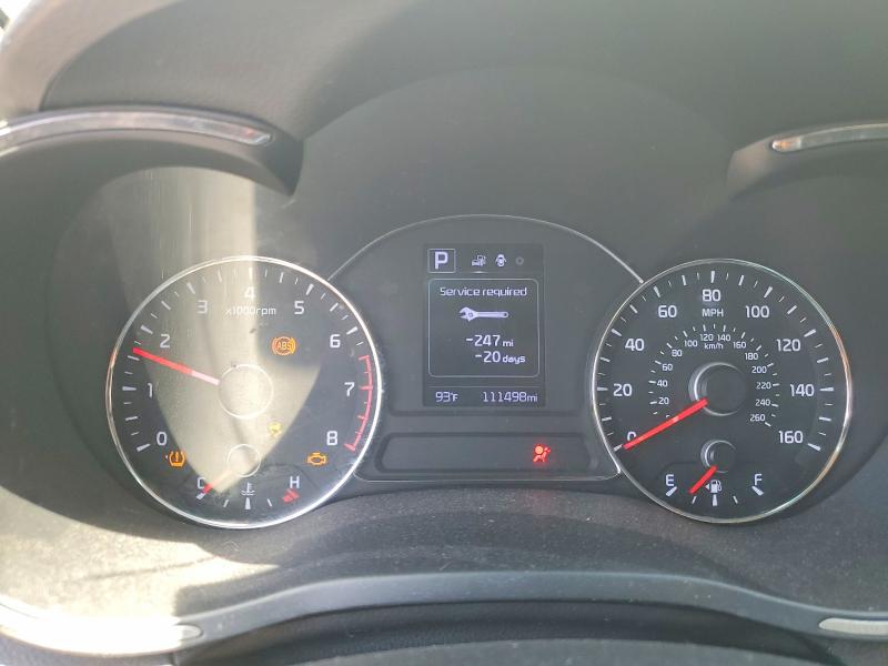 63767136 :رقم المزاد ، 3KPFK4A77JE271671 vin ، 2018 Kia Forte مزاد بيع