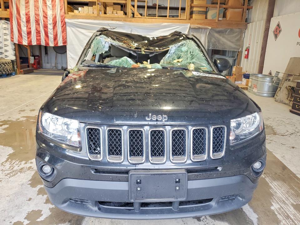 2015 Jeep Compass მანქანა იყიდება აუქციონზე, vin: 1C4NJCBB4FD145613, აუქციონის ნომერი: 65890896