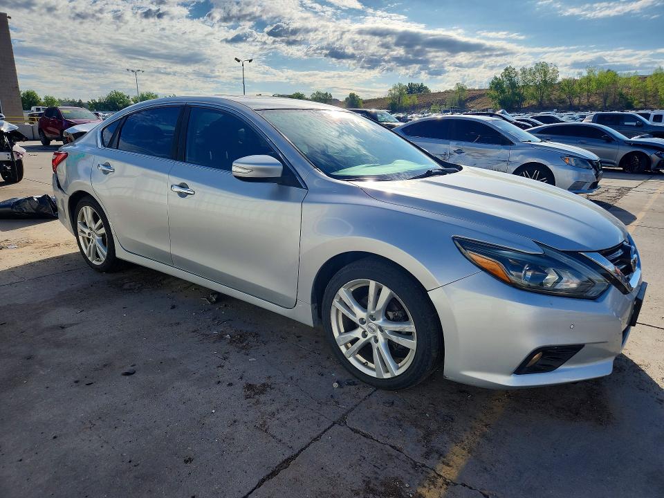 2016 Nissan Altima მანქანა იყიდება აუქციონზე, vin: 1N4BL3AP8GC150384, აუქციონის ნომერი: 64982266
