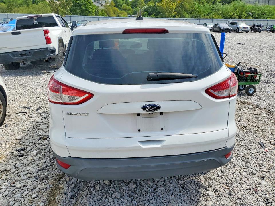 64153536 :رقم المزاد ، 1FMCU0F75FUA87817 vin ، 2015 Ford Escape مزاد بيع