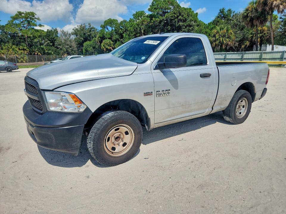 66272936 :رقم المزاد ، 3C6JR6AT5HG668445 vin ، 2017 Ram 1500 مزاد بيع