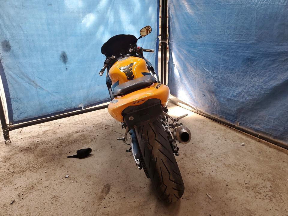 64396646 :رقم المزاد ، JH2PC3523YM100526 vin ، 2000 Honda Cbr600 مزاد بيع
