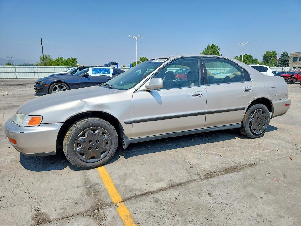 Продажа на аукционе авто 1997 Honda Accord, vin: 1HGCD5639VA207621, номер лота: 64299206