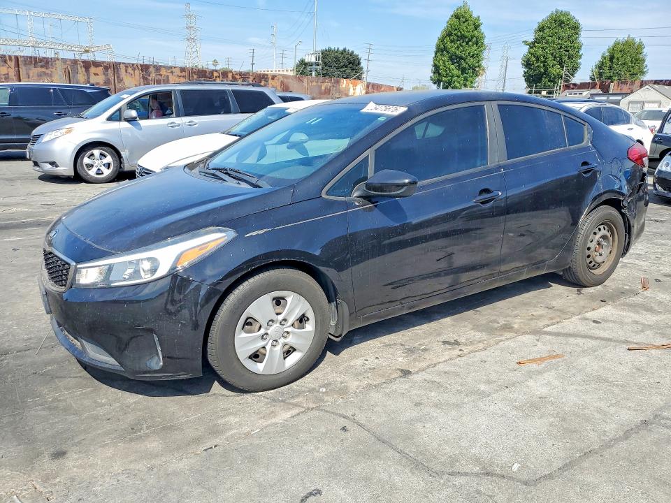66475676 :رقم المزاد ، 3KPFK4A75HE069177 vin ، 2017 Kia Forte مزاد بيع