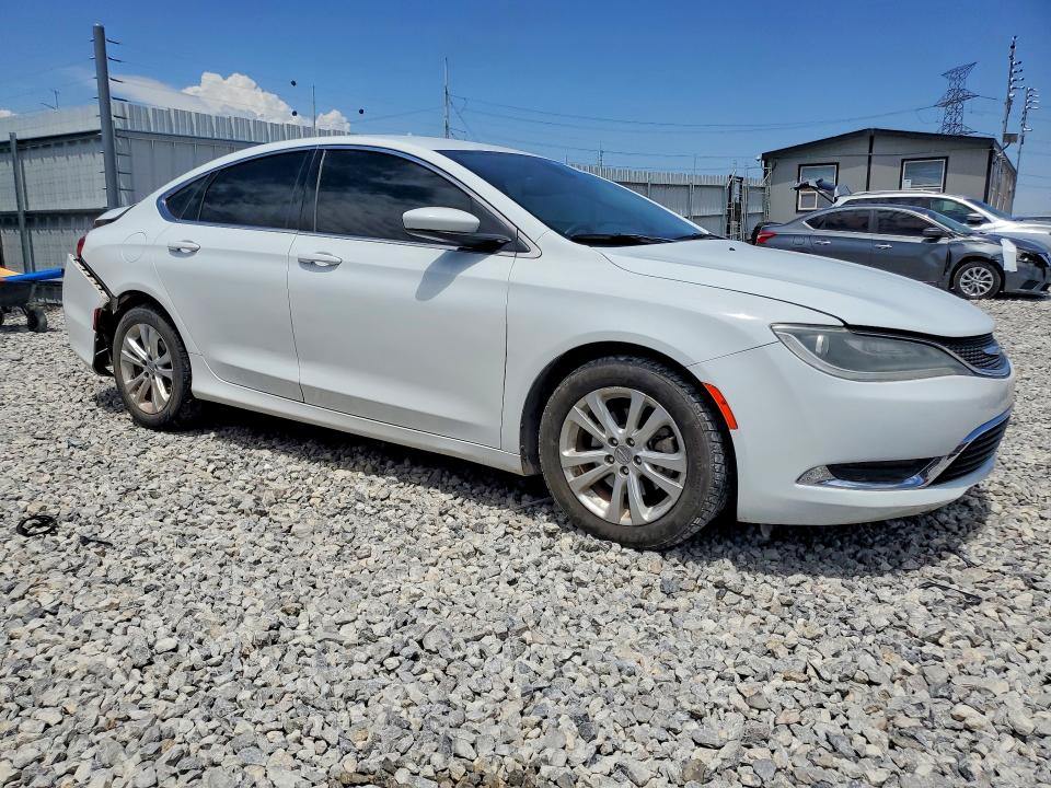 63881556 :رقم المزاد ، 1C3CCCAB6FN579873 vin ، 2015 Chrysler 200 مزاد بيع