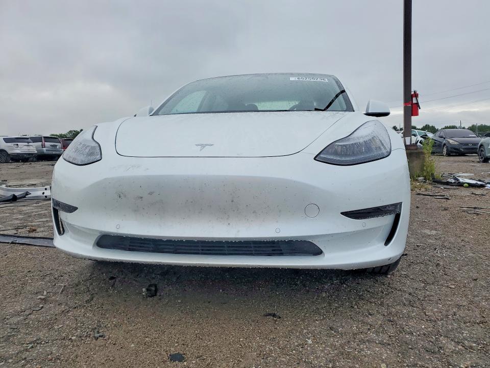 65259236 :رقم المزاد ، 5YJ3E1EB1NF184016 vin ، 2022 Tesla Model 3 مزاد بيع