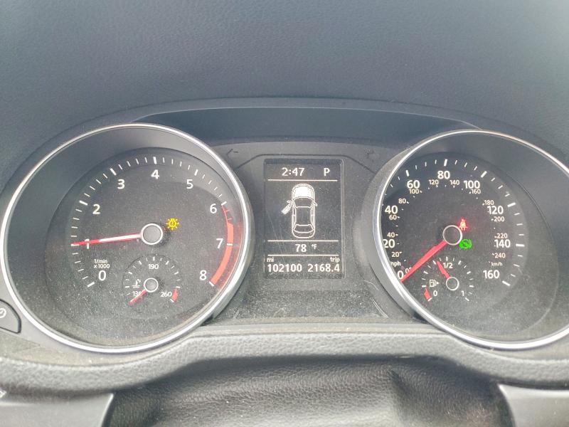 64206396 :رقم المزاد ، 1VWDT7A38HC058357 vin ، 2017 Volkswagen Passat مزاد بيع