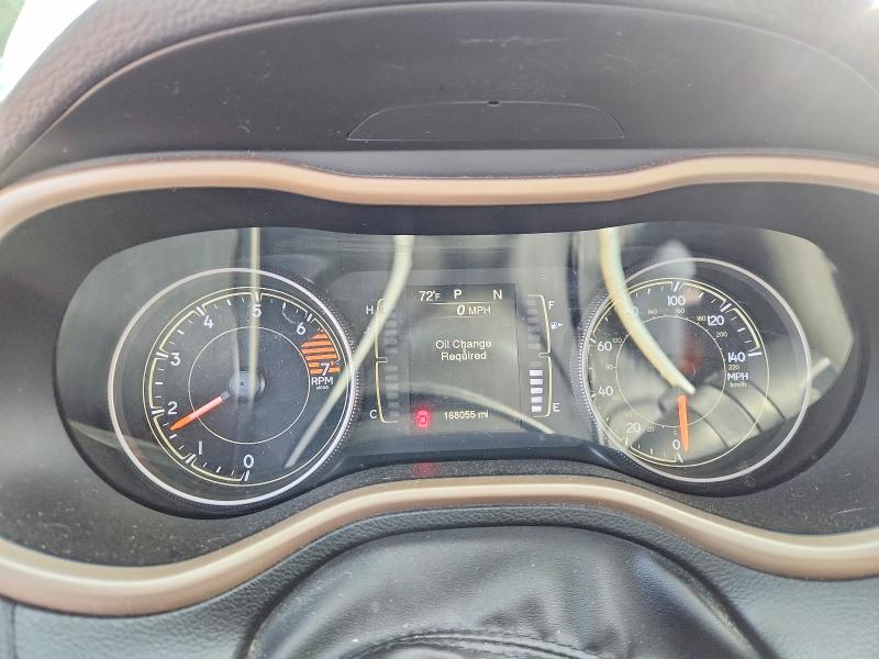 66003296 :رقم المزاد ، 1C4PJMCB6HW555852 vin ، 2017 Jeep Cherokee مزاد بيع