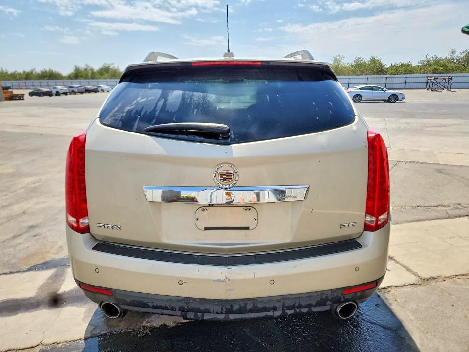 63252196 :رقم المزاد ، 3GYFNBE34FS584635 vin ، 2015 Cadillac Srx مزاد بيع