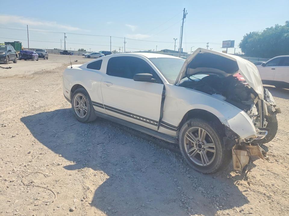 66620846 :رقم المزاد ، 1ZVBP8AN4A5171056 vin ، 2010 Ford Mustang مزاد بيع