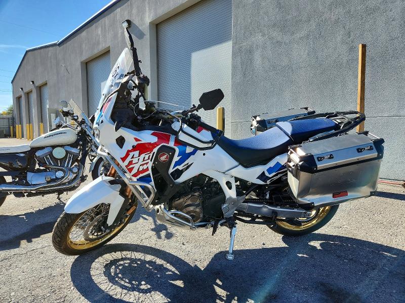 64963036 :رقم المزاد ، JH2SD15E7SK100134 vin ، 2025 Honda Crf1100 مزاد بيع