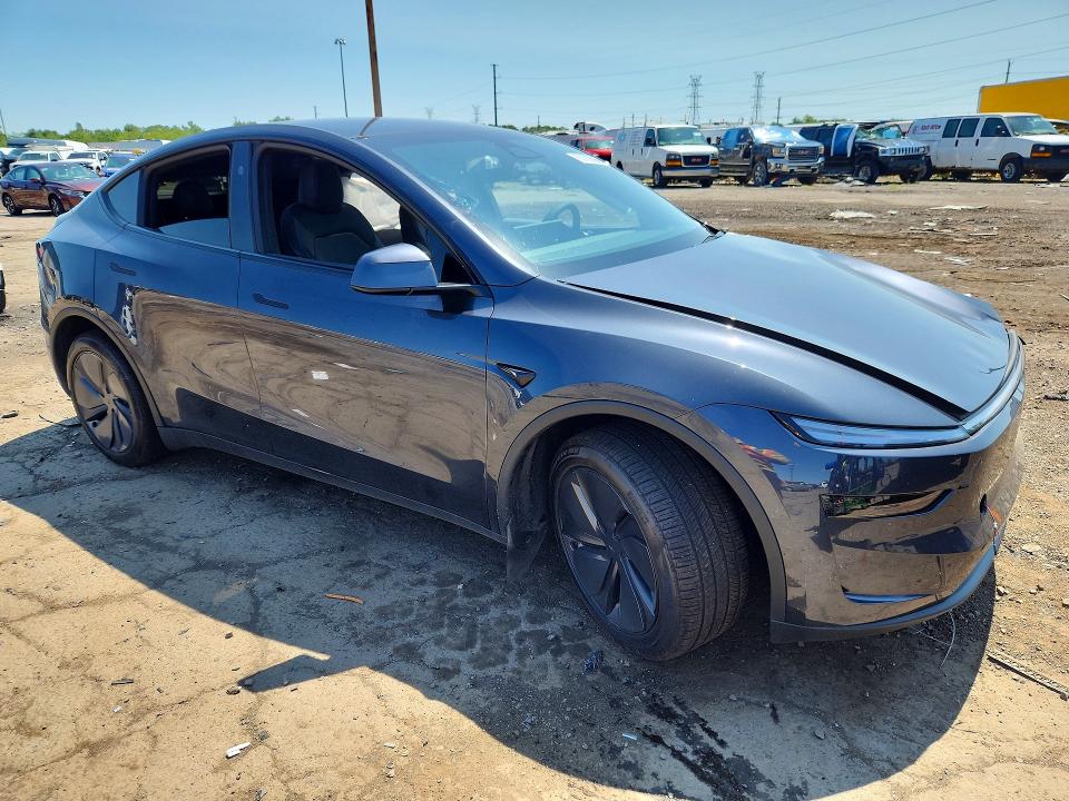 63103996 :رقم المزاد ، 7SAYGDEE0TA722567 vin ، 2026 Tesla Model Y مزاد بيع