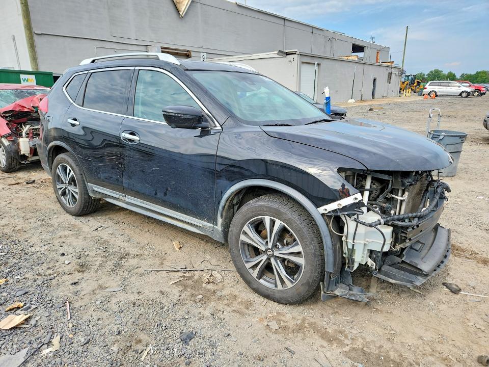 65920786 :رقم المزاد ، 5N1AT2MV7HC857287 vin ، 2017 Nissan Rogue مزاد بيع