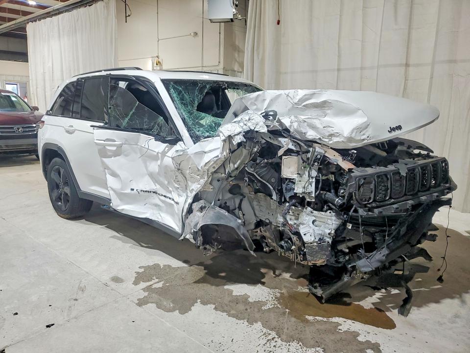 62721146 :رقم المزاد ، 1C4RJHAG5R8924544 vin ، 2024 Jeep Grand Cherokee مزاد بيع